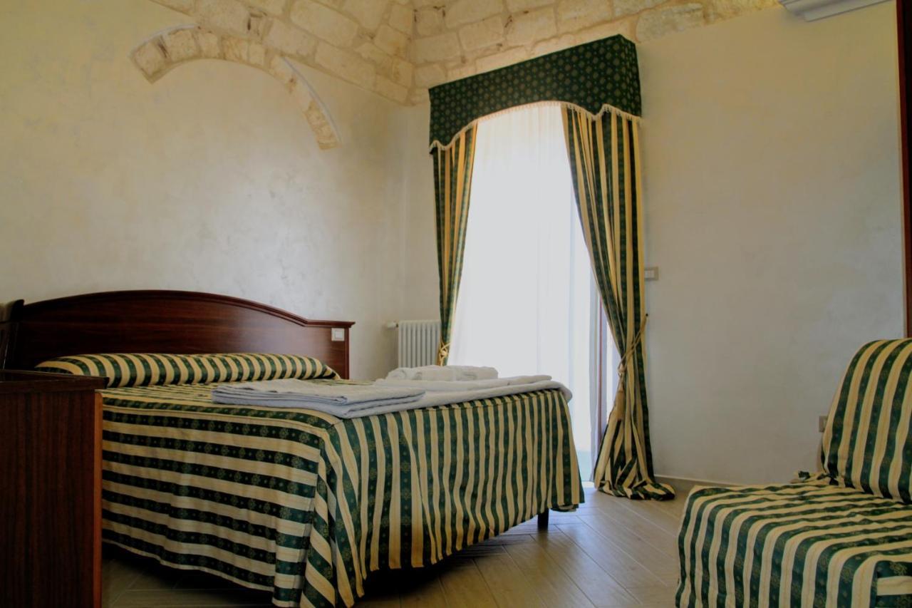 Rooms Dimora Arco - Affitti Brevi Italia Monte SantʼAngelo Екстериор снимка