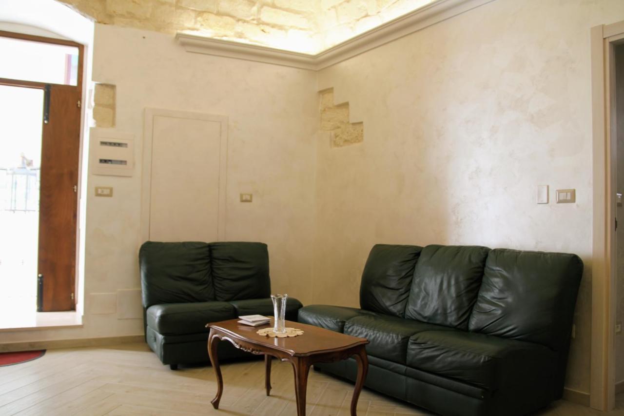 Rooms Dimora Arco - Affitti Brevi Italia Monte SantʼAngelo Екстериор снимка