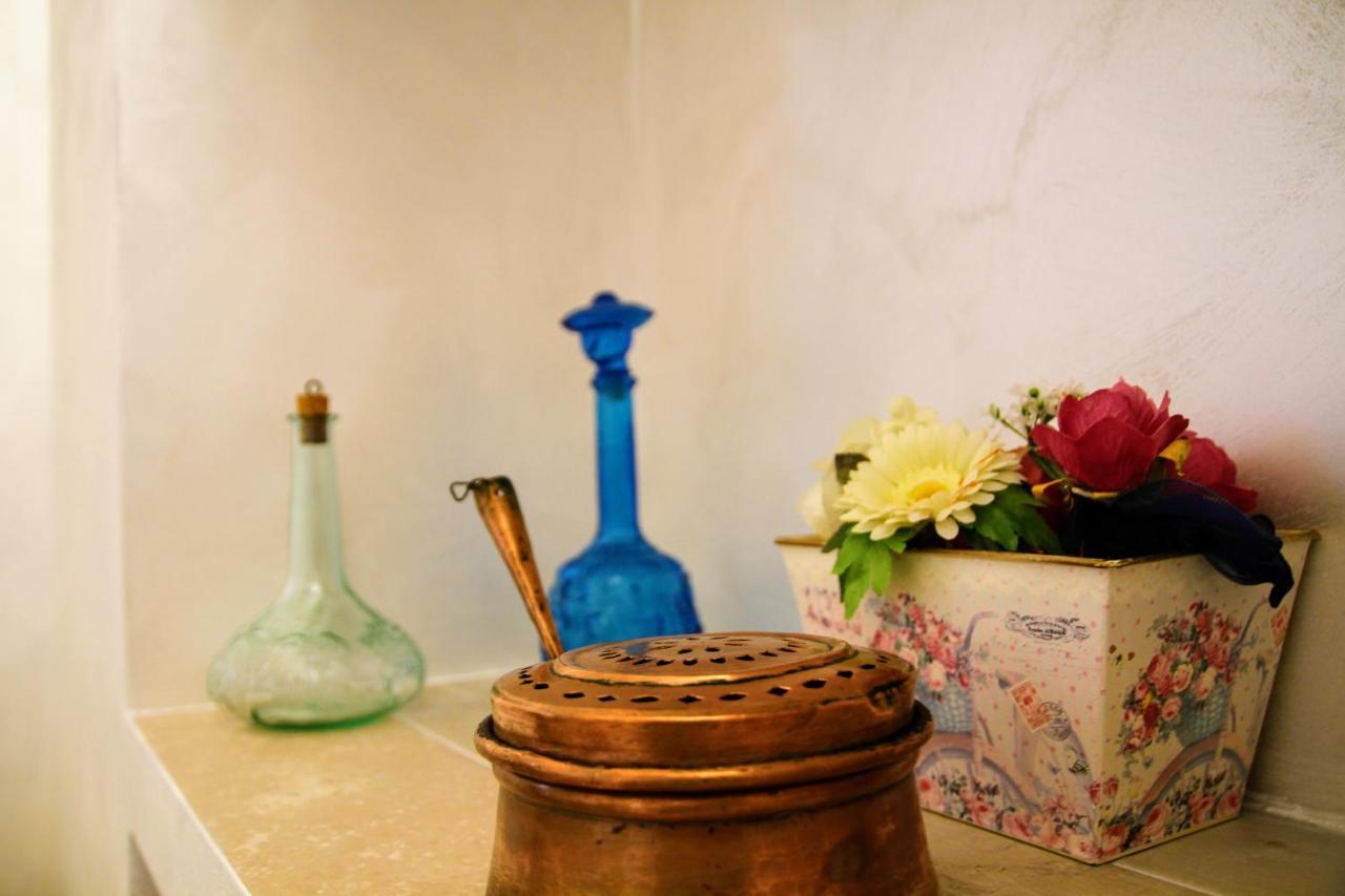 Rooms Dimora Arco - Affitti Brevi Italia Monte SantʼAngelo Екстериор снимка