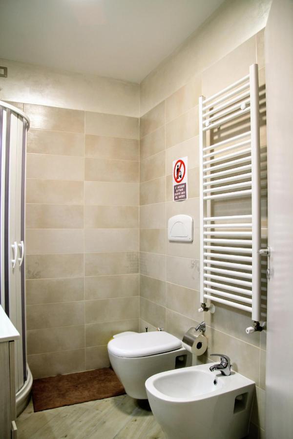 Rooms Dimora Arco - Affitti Brevi Italia Monte SantʼAngelo Екстериор снимка